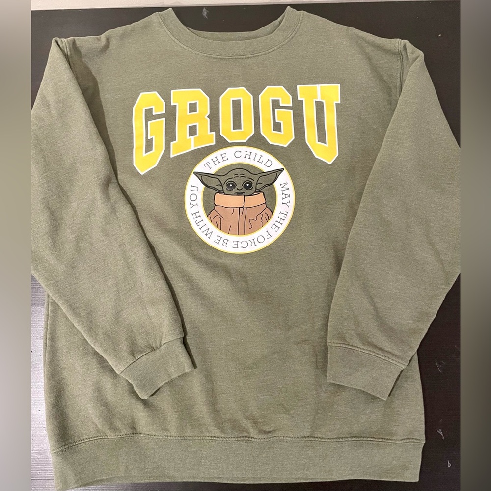 Star Wars *Like New* Cotton Grogu Sweatshirt Size. Womens L